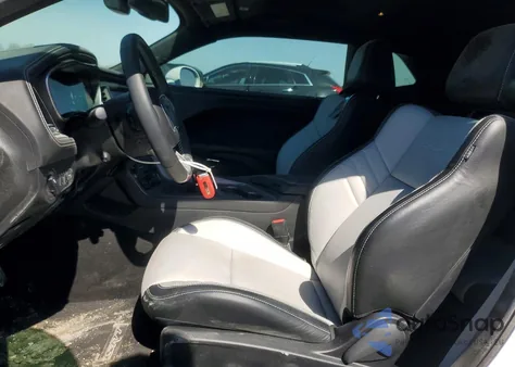 2023 Dodge Challenger Srt Hellcat z USA, uszkodzony, nr VIN 2C3CDZC95PH679399